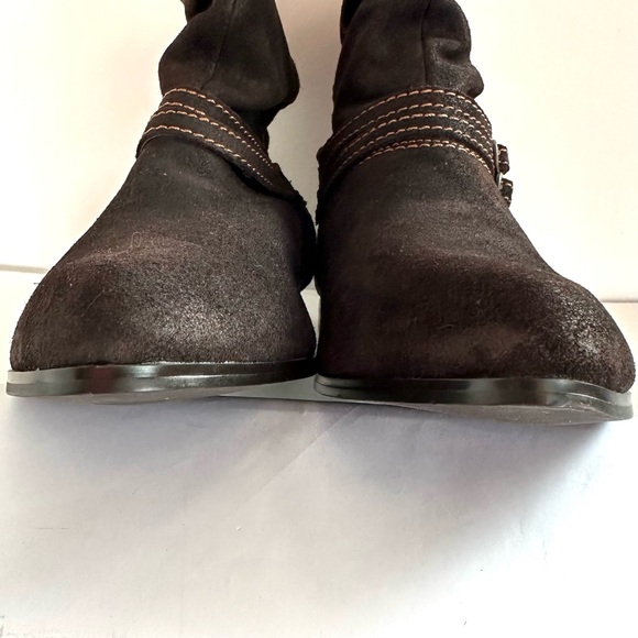 ARRAY MAVERICK BROWN SUEDE DISTRESSED SLOUCHY HARNESS FLAT ANKLE BOOT BOOTIE Sz9 - Picture 10 of 12
